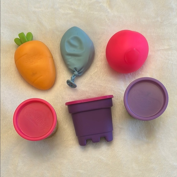 Colorful Modeling Set - Picture 2 of 2